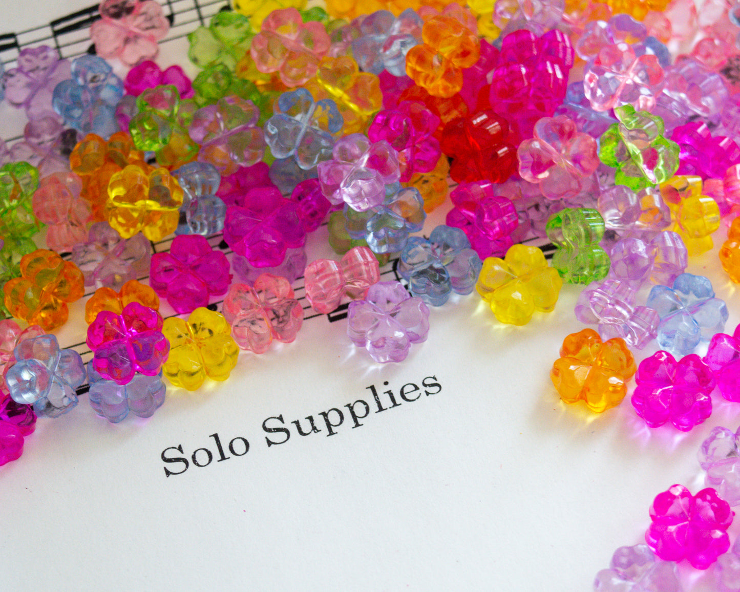10mm Faceted Flower Beads in Transparent Acrylic, Four-Leaf Clover Shape