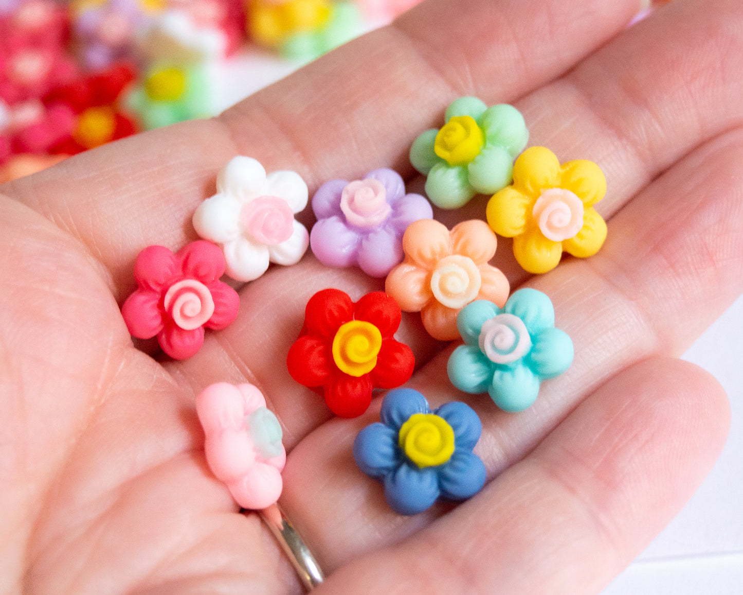 12.5mm Flower Cabochons with Cute Swirl Detail, Two Tone Matte Finish Resin Flatbacks