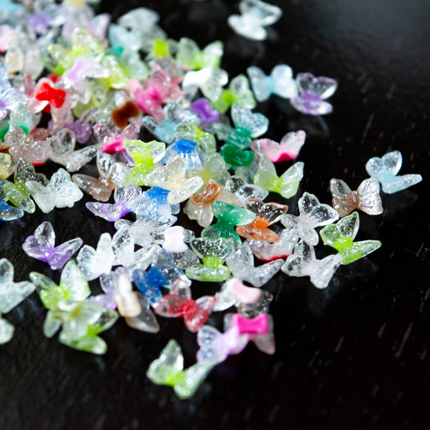 6.5mm Butterfly Cabochons in Glitter Resin