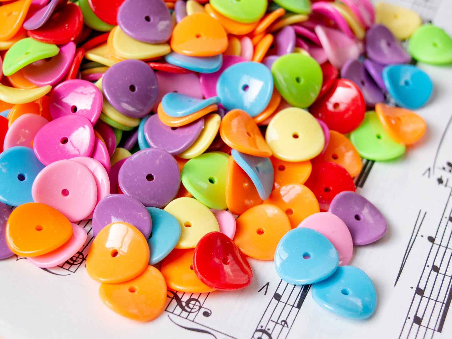 15x5mm Wavy Disc Beads in Colorful Acrylic