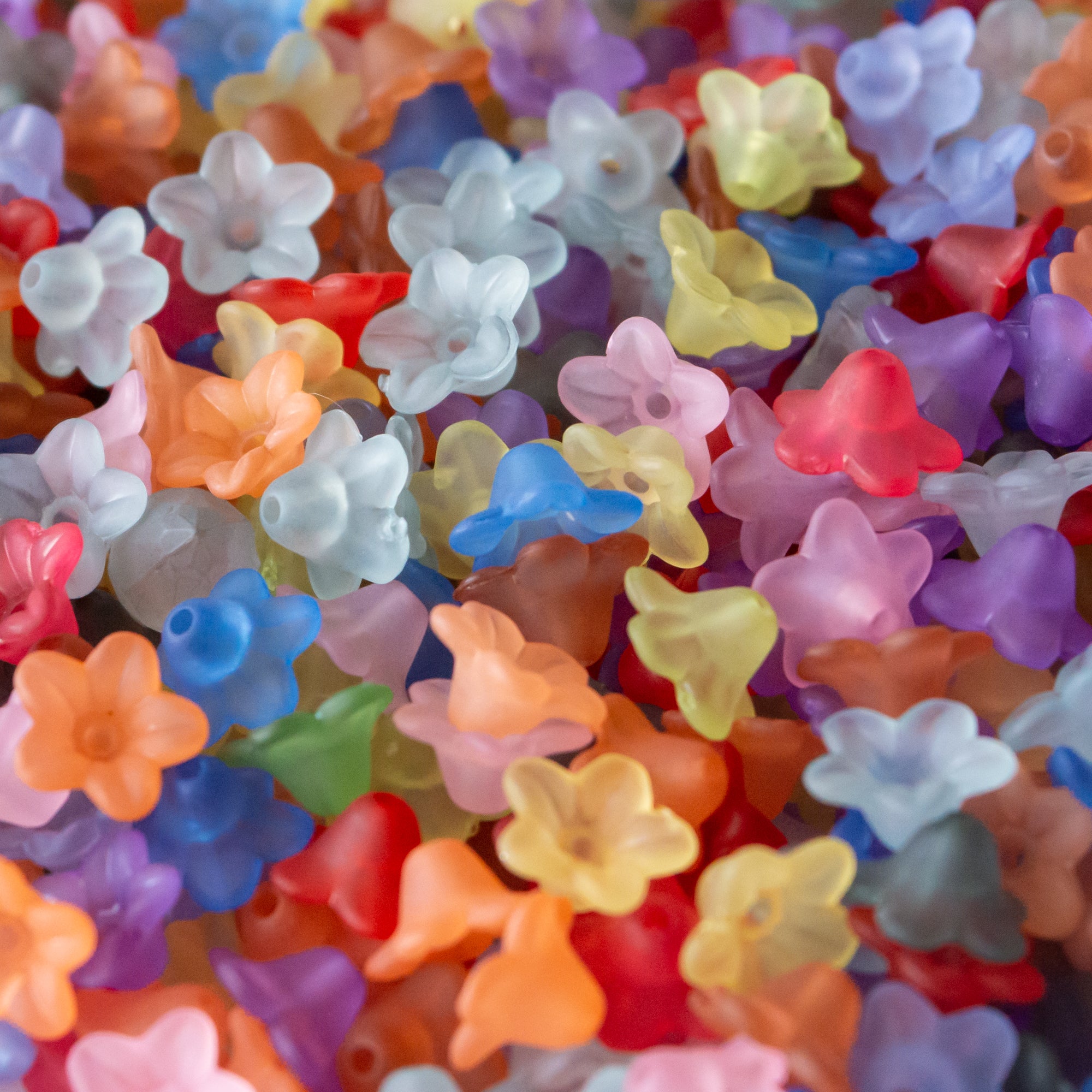 5x9mm Tiny Flower Beads in Frosted Acrylic – SoloSupplies