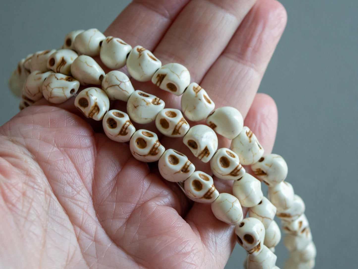 10mm Skull Beads in Faux Howlite, Fun Lightweight Halloween Skeleton Beads 15" Strand
