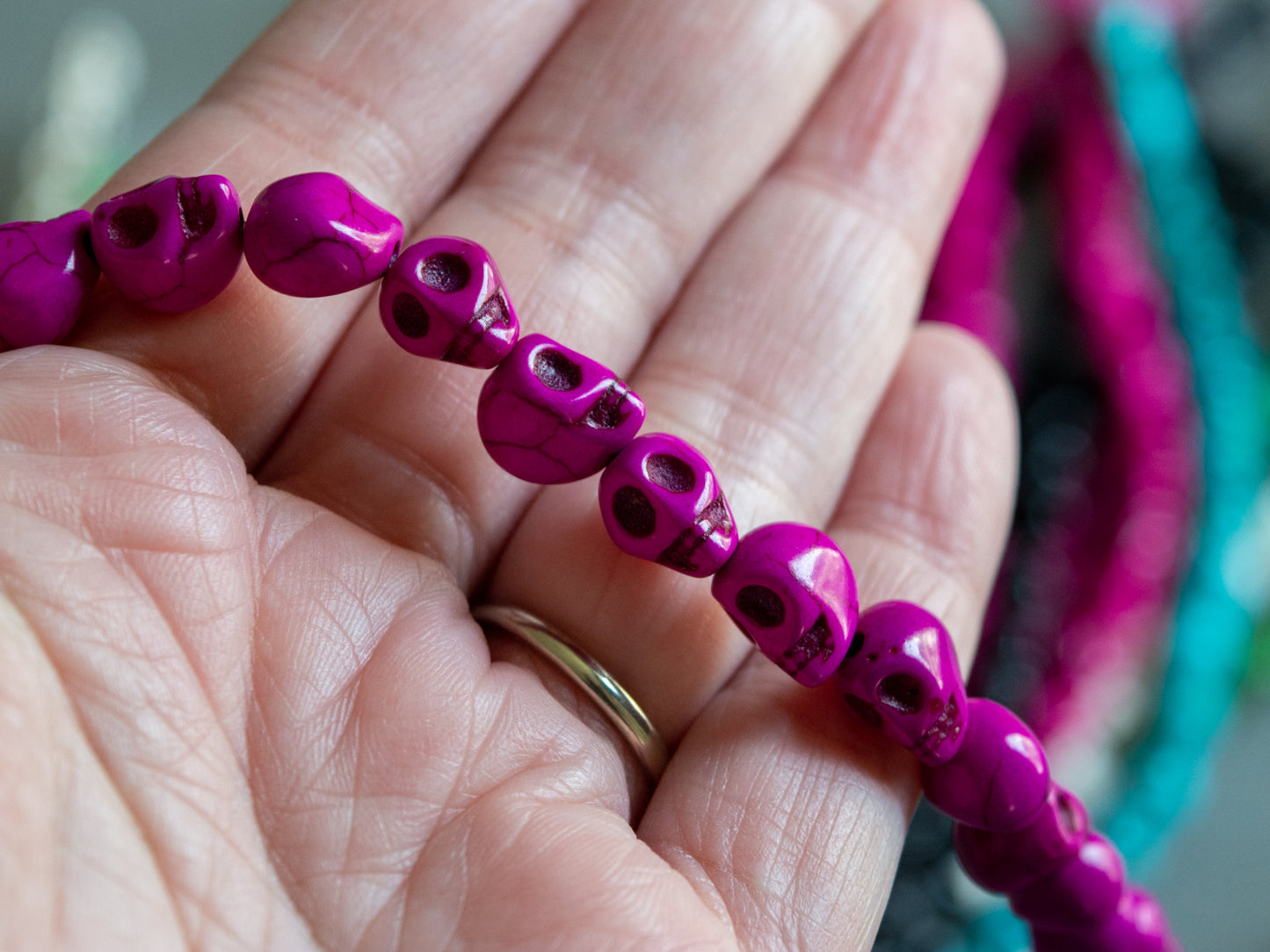 10mm Skull Beads in Purple Color Faux Howlite, Fun Lightweight Halloween Skeleton Beads 15" Strand
