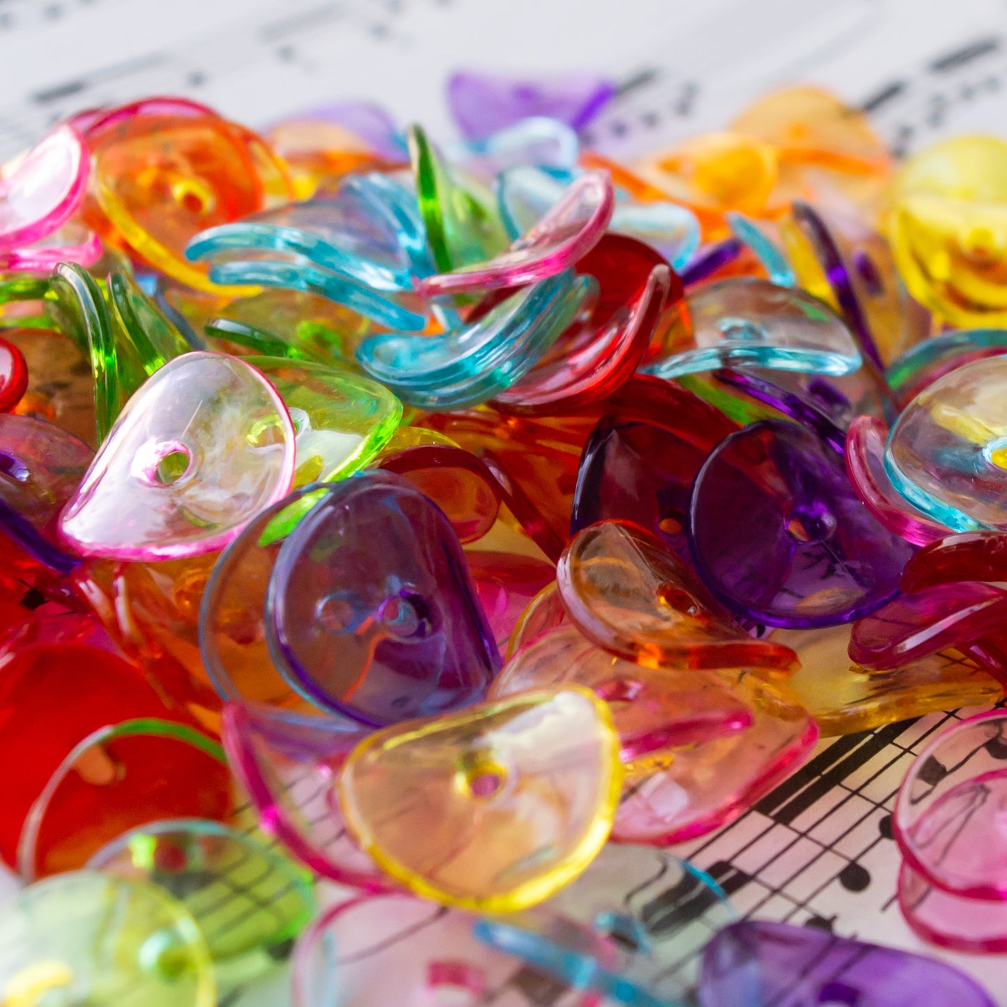 15x5mm Wavy Disc Beads in Tranparent Acrylic