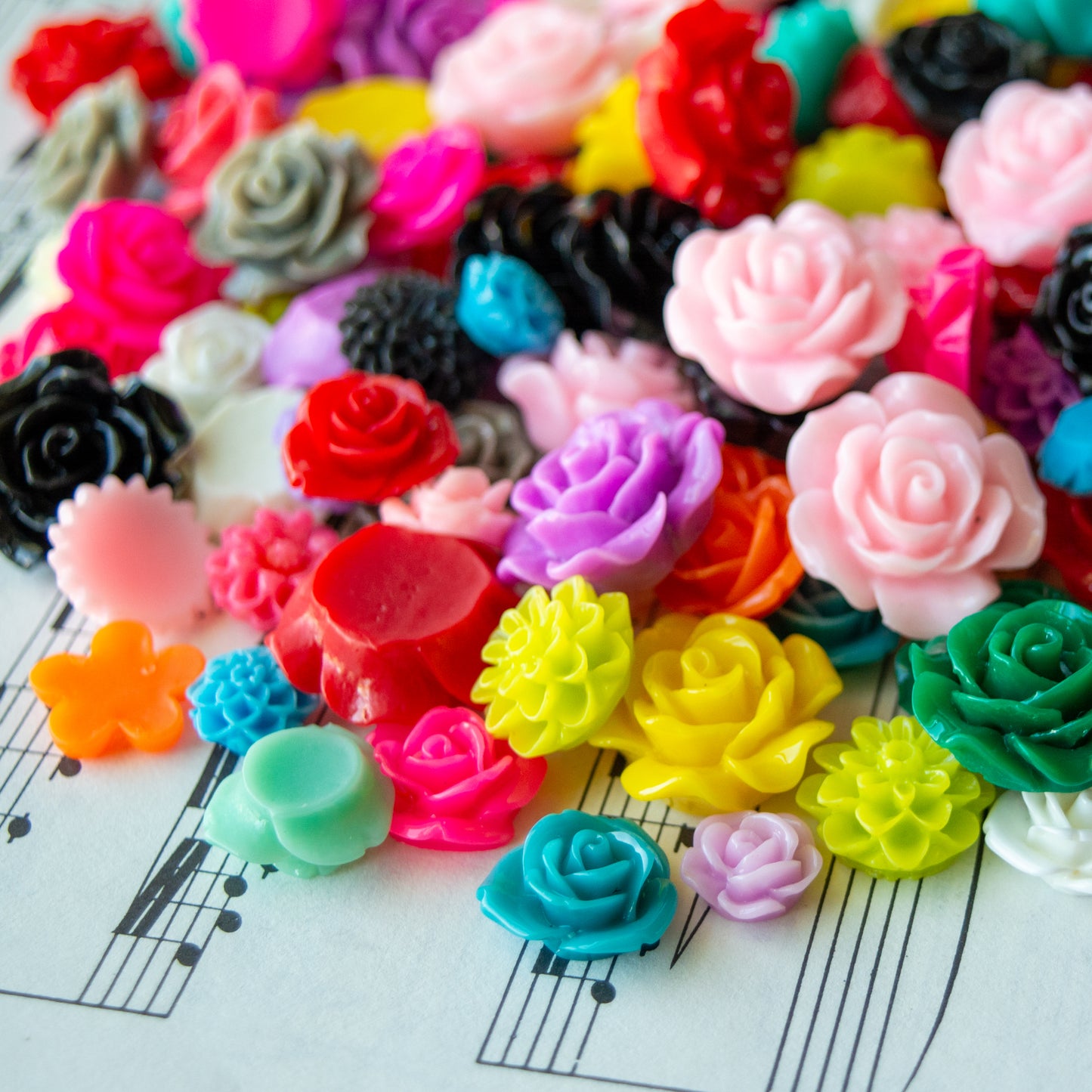 Mixed Flower Cabochons in Colorful Resin, Random Colors Shaped and Sizes