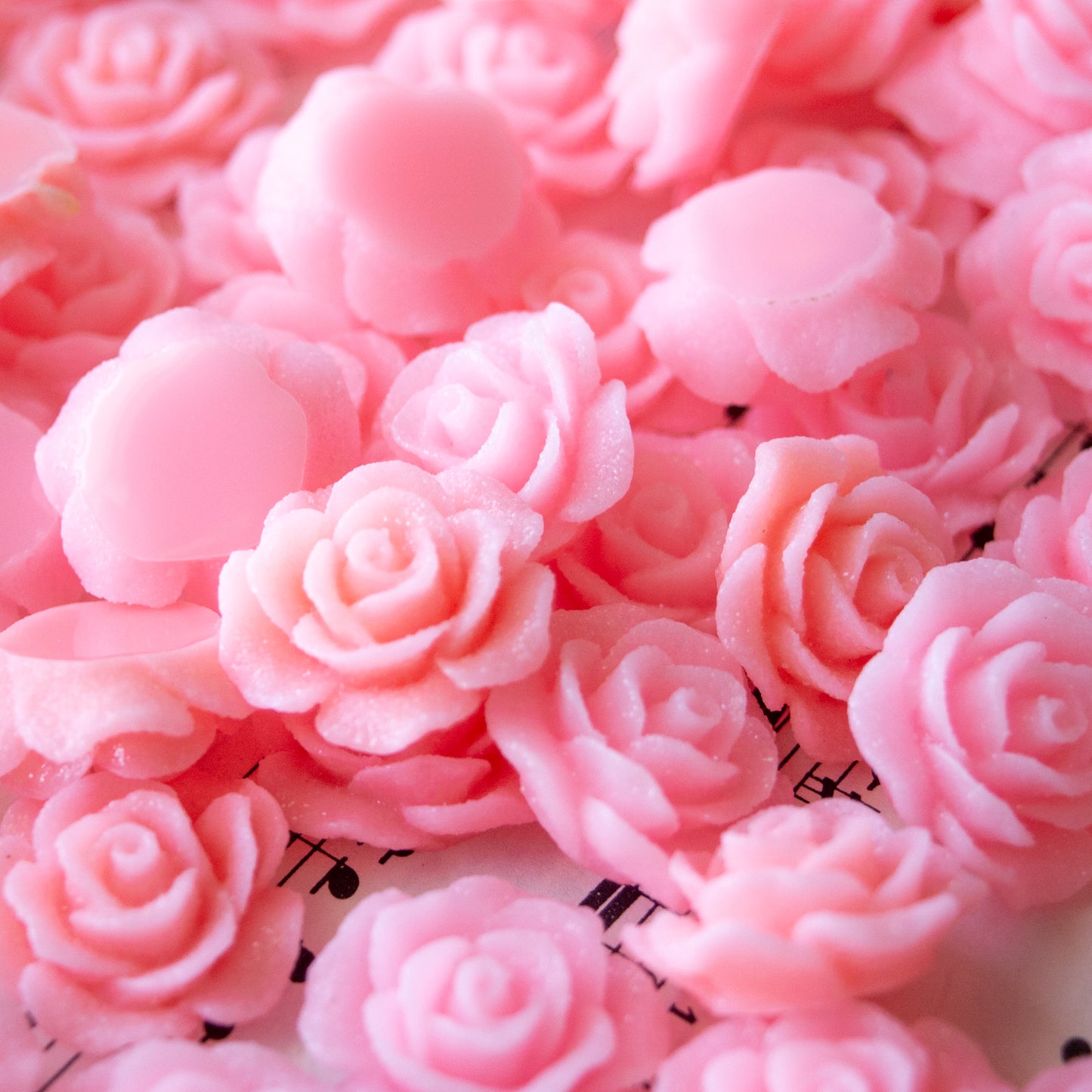 20mm Glitter Rose Cabochons in Pinks