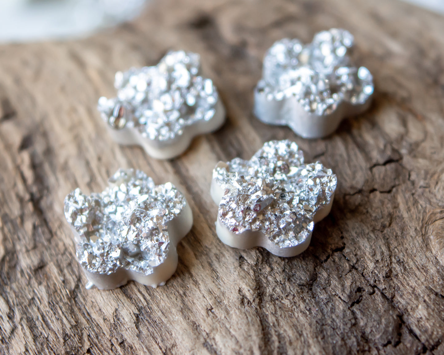 11.5mm Glitter Druzy Flower Cabochons in Metallic Silver