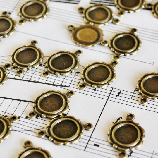 Double-Link Settings for 10mm Cabochons, Antiqued Silver or Bronze