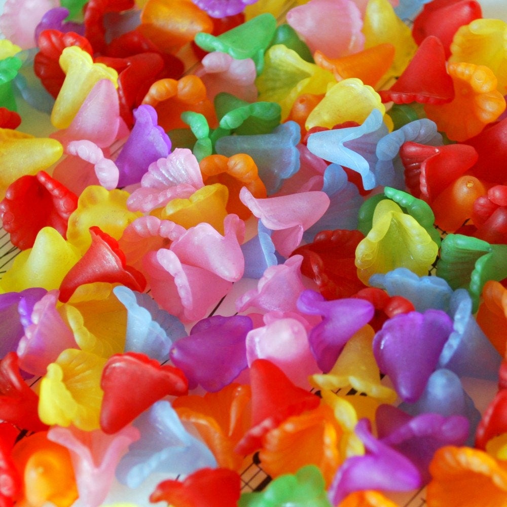 15x15mm Calla Lily Beads in Frosted Acrylic