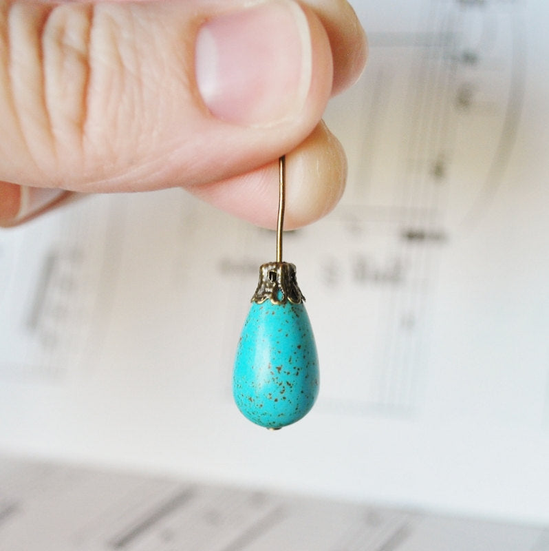 Tiny 5x6mm Beadcaps in Antiqued Bronze, Fluted Filigree Design