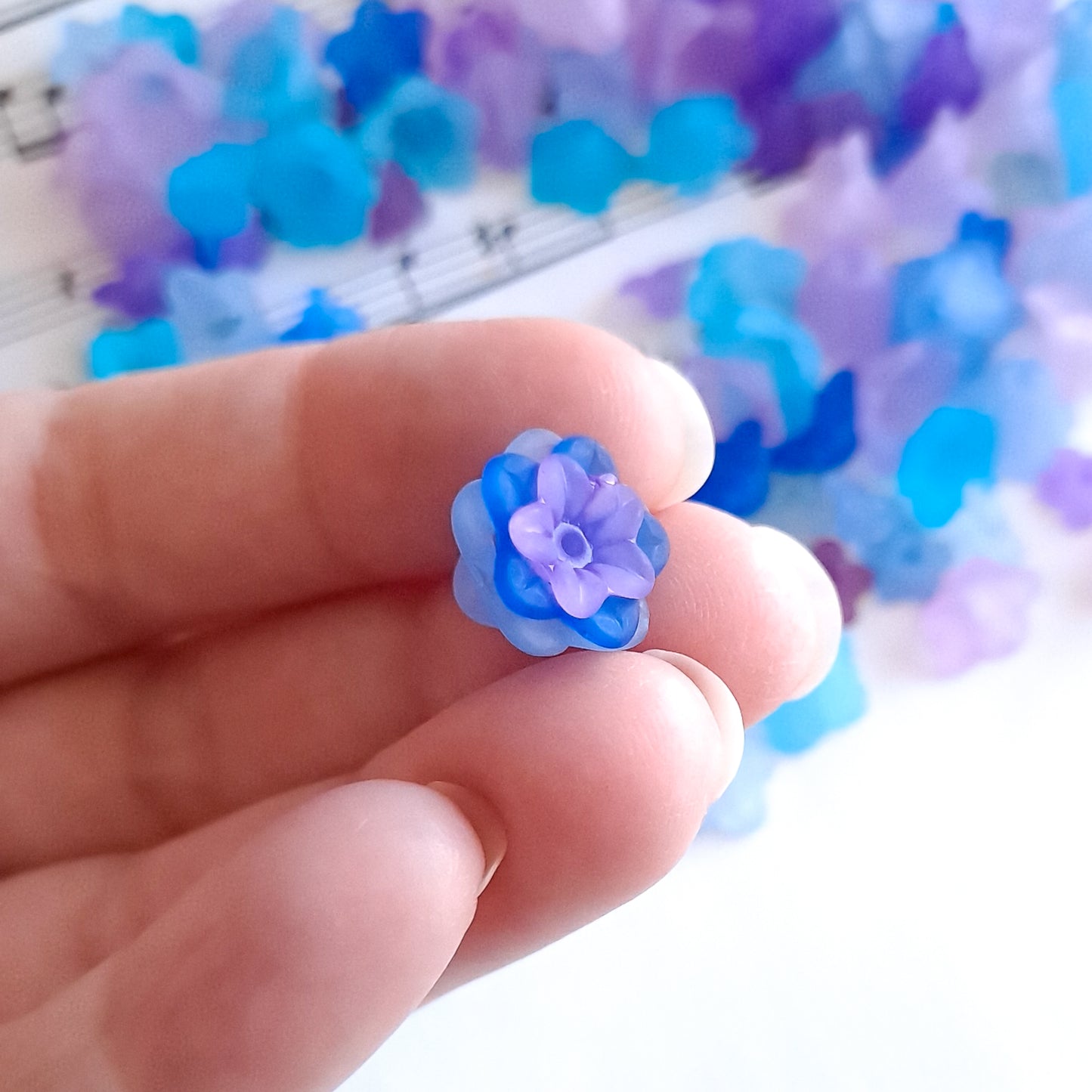 120 Pc Purple and Blue Peacock Color Mix of Acrylic Flower Beads in Assorted Sizes