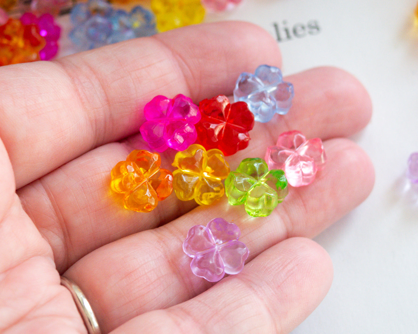 10mm Faceted Flower Beads in Transparent Acrylic, Four-Leaf Clover Shape