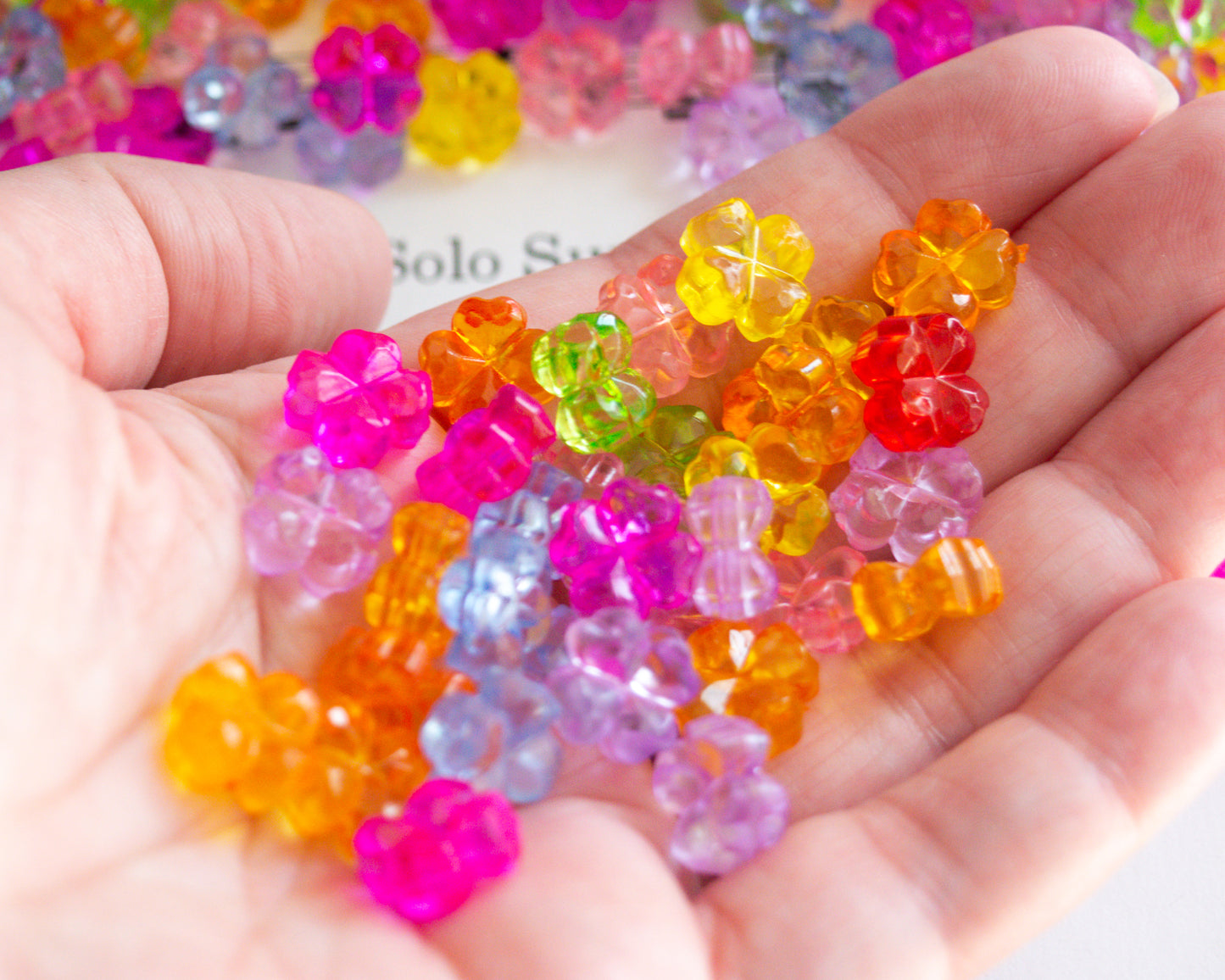 10mm Faceted Flower Beads in Transparent Acrylic, Four-Leaf Clover Shape