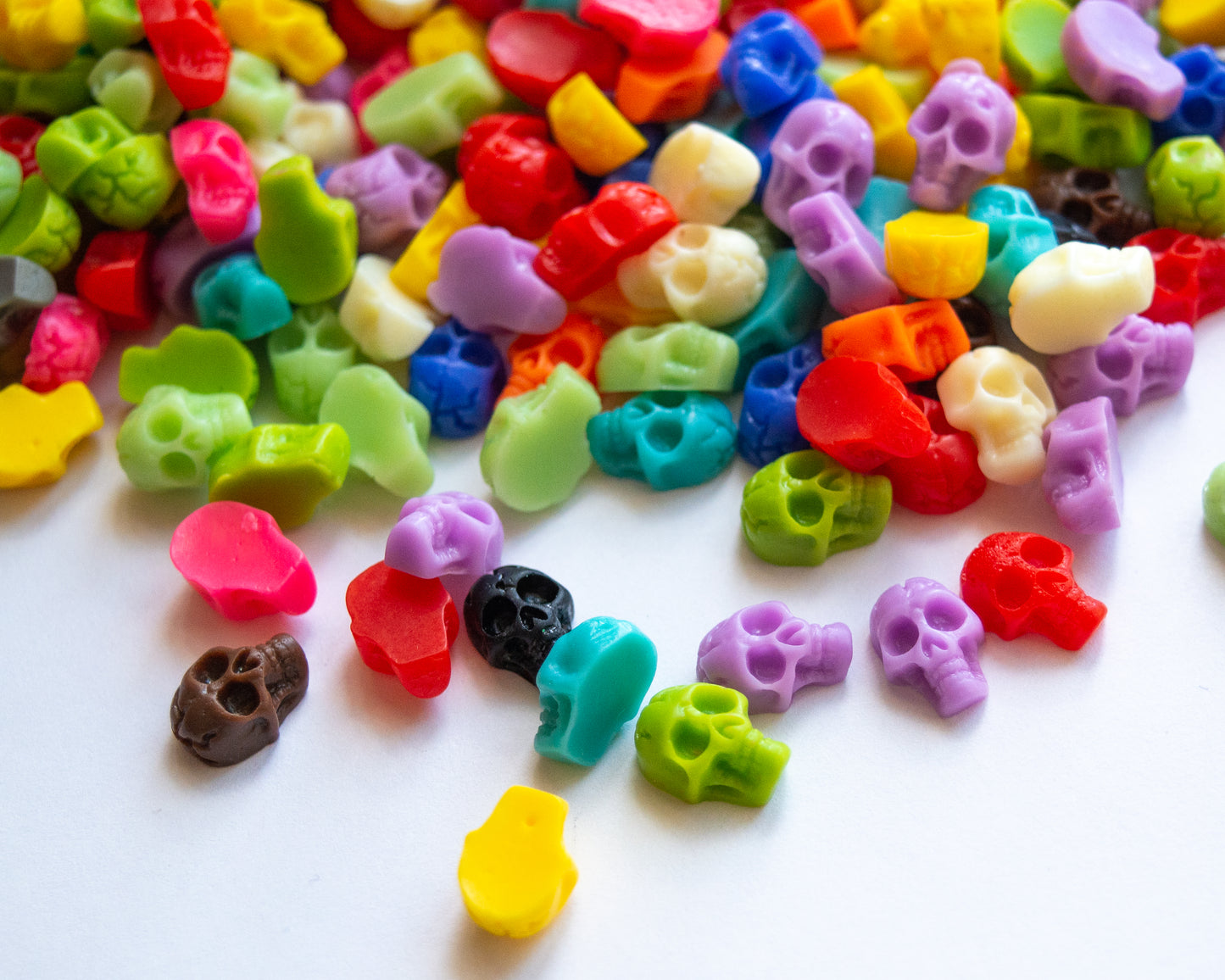 11mm x 8mm Skull Cabochons, Undrilled Resin Flatbacks in Mixed Colors