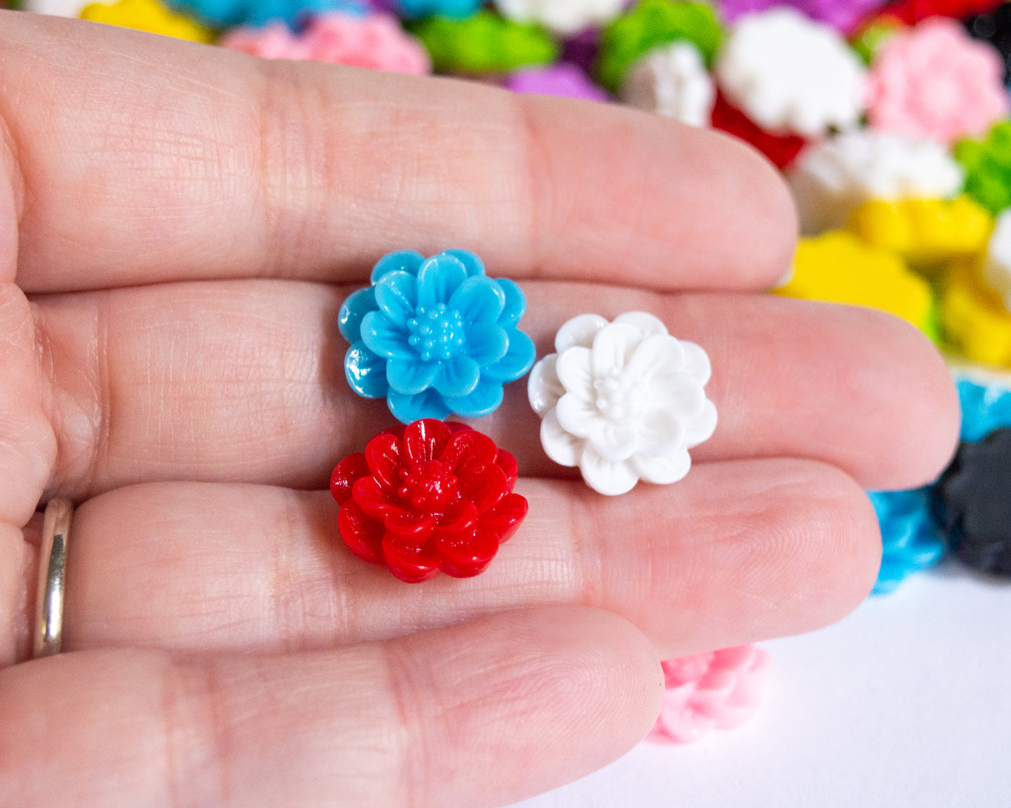 15.5mm Flower Cabochons in Colorful Resin, Bright Bold Color Mix, Chrysanthemum Dahlia Shape, Flatback Undrilled Cabs for DIY Jewelry Crafts