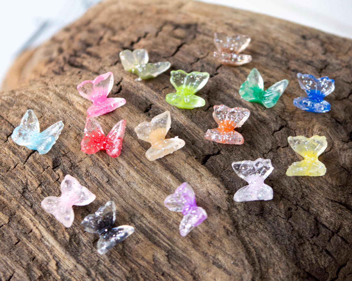 6.5mm Butterfly Cabochons in Glitter Resin
