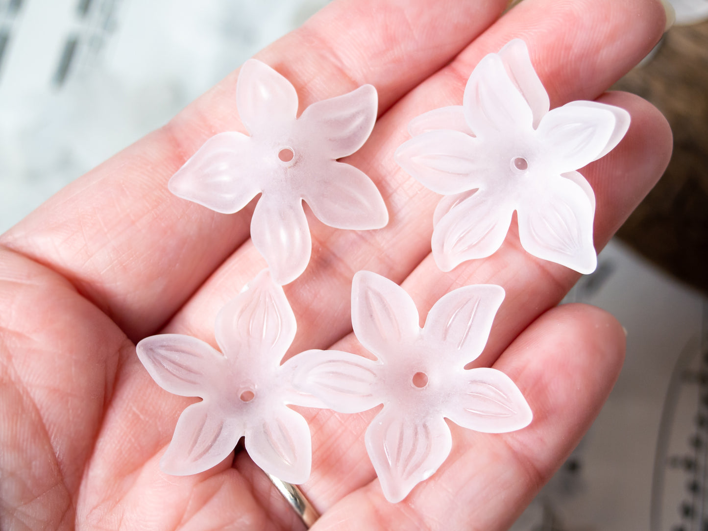 7x28mm White Flower Beads in Frosted Acrylic