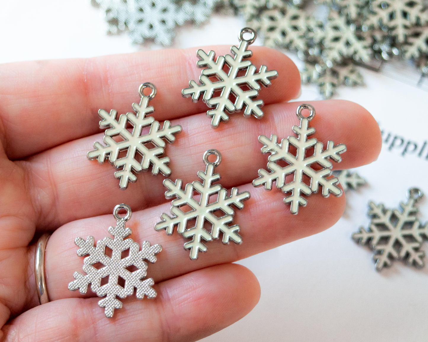 Snowflake Charms with White Enamel, 25mm Long, Platinum Colored Metal