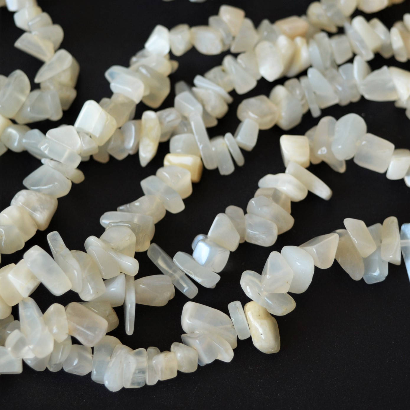 Moonstone Chip Beads, Natural, 34" Strand
