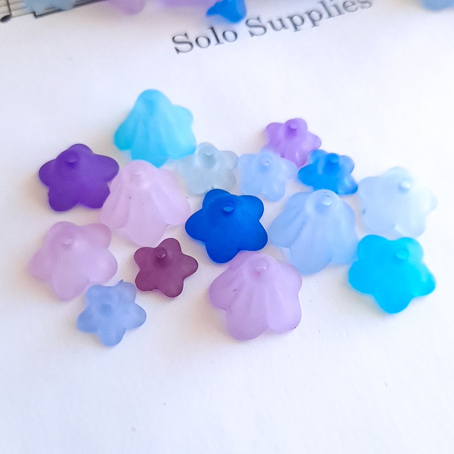 120 Pc Purple and Blue Peacock Color Mix of Acrylic Flower Beads in Assorted Sizes
